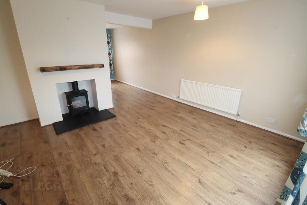 38 Glebecoole Avenue 3 of 27