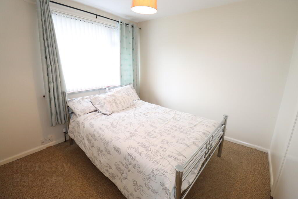 38 Glebecoole Avenue 13 of 27