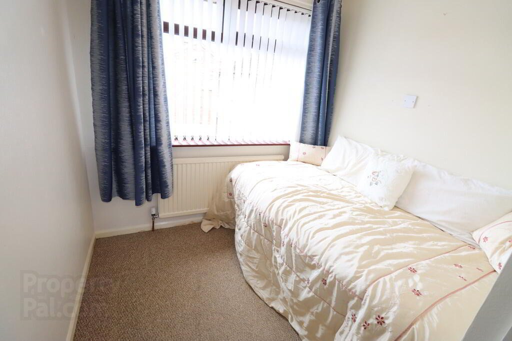 38 Glebecoole Avenue 17 of 27
