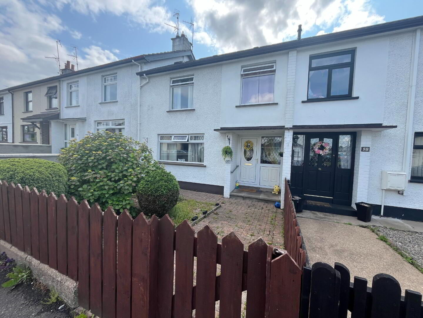 57 Greenvale Park 1 of 8