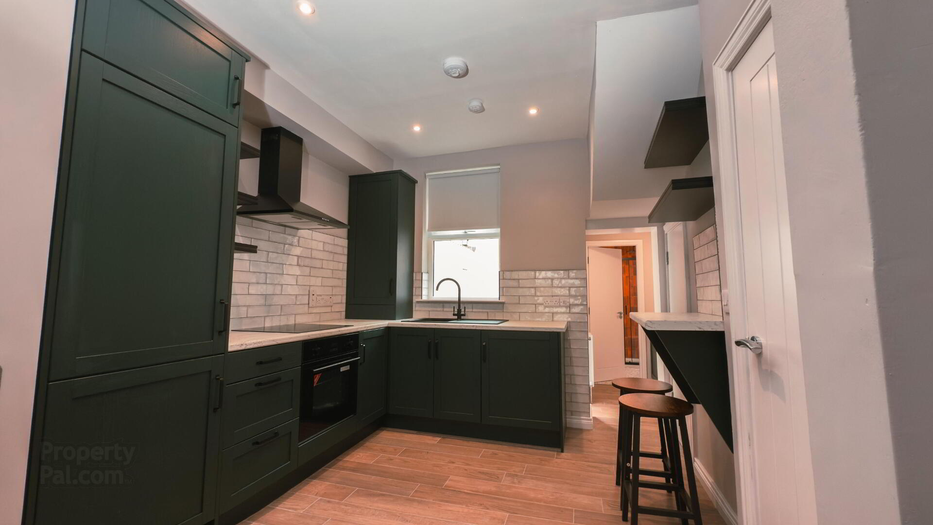 112 Mountcollyer Avenue 6 of 16