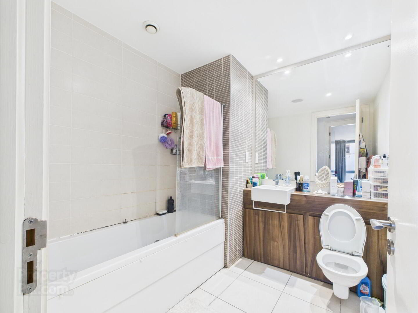 Apartment 11.21 The Arc 2l Queens Road 13 of 14