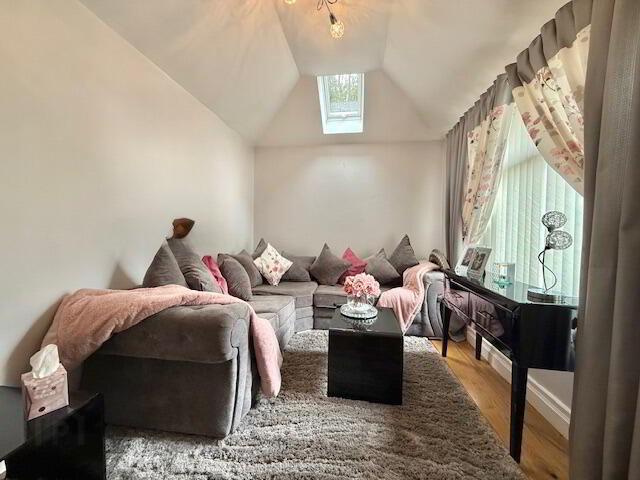 135 Woodbrook 14 of 15