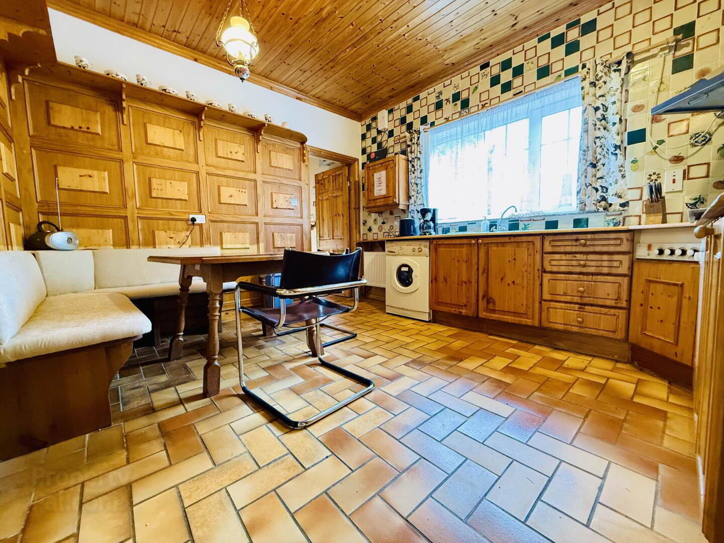 Hillview Lodge 21 of 25