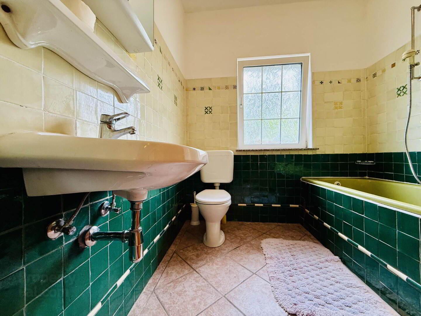 Hillview Lodge 9 of 25