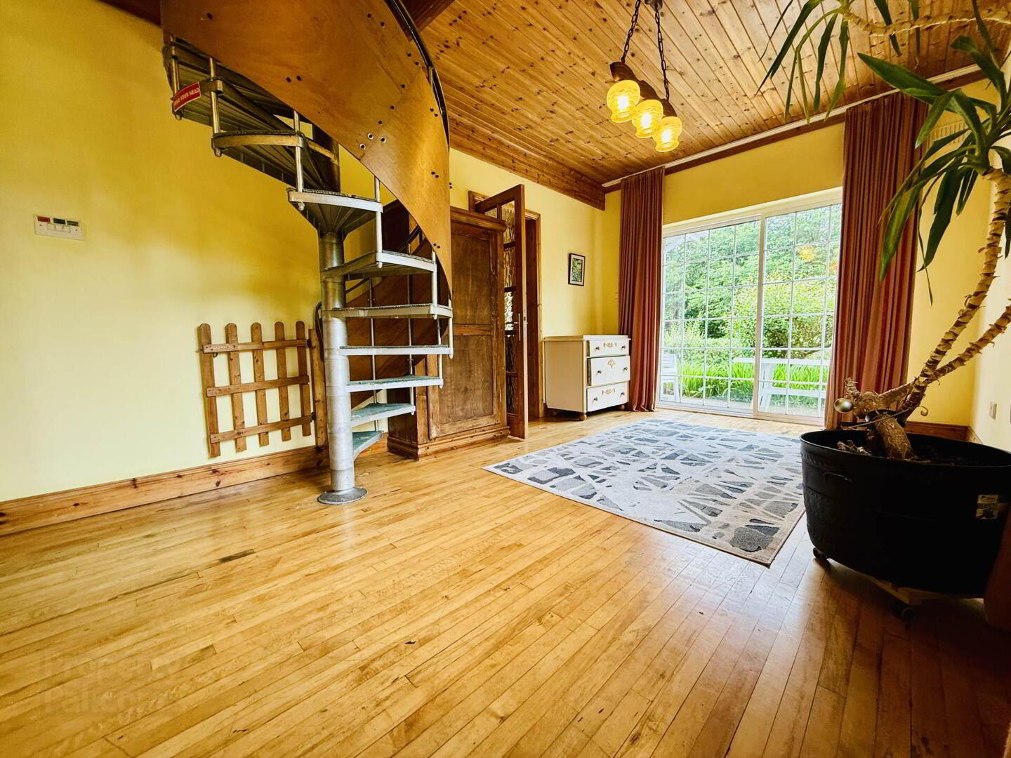 Hillview Lodge 16 of 25