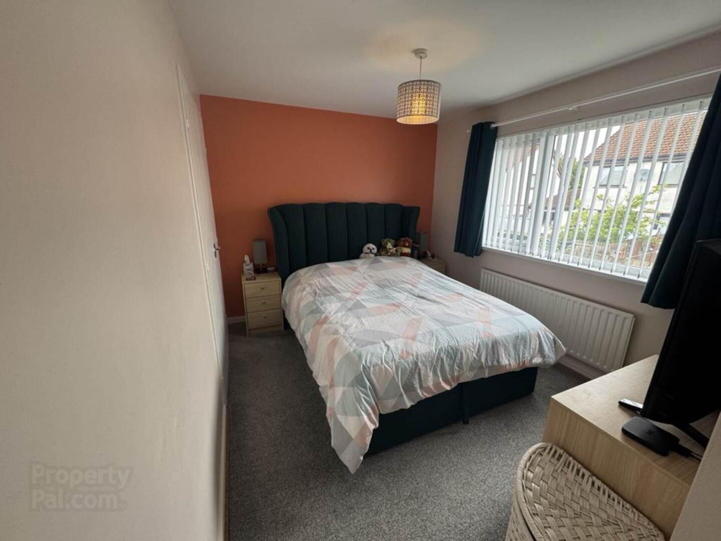 12 Leicester Park 8 of 18