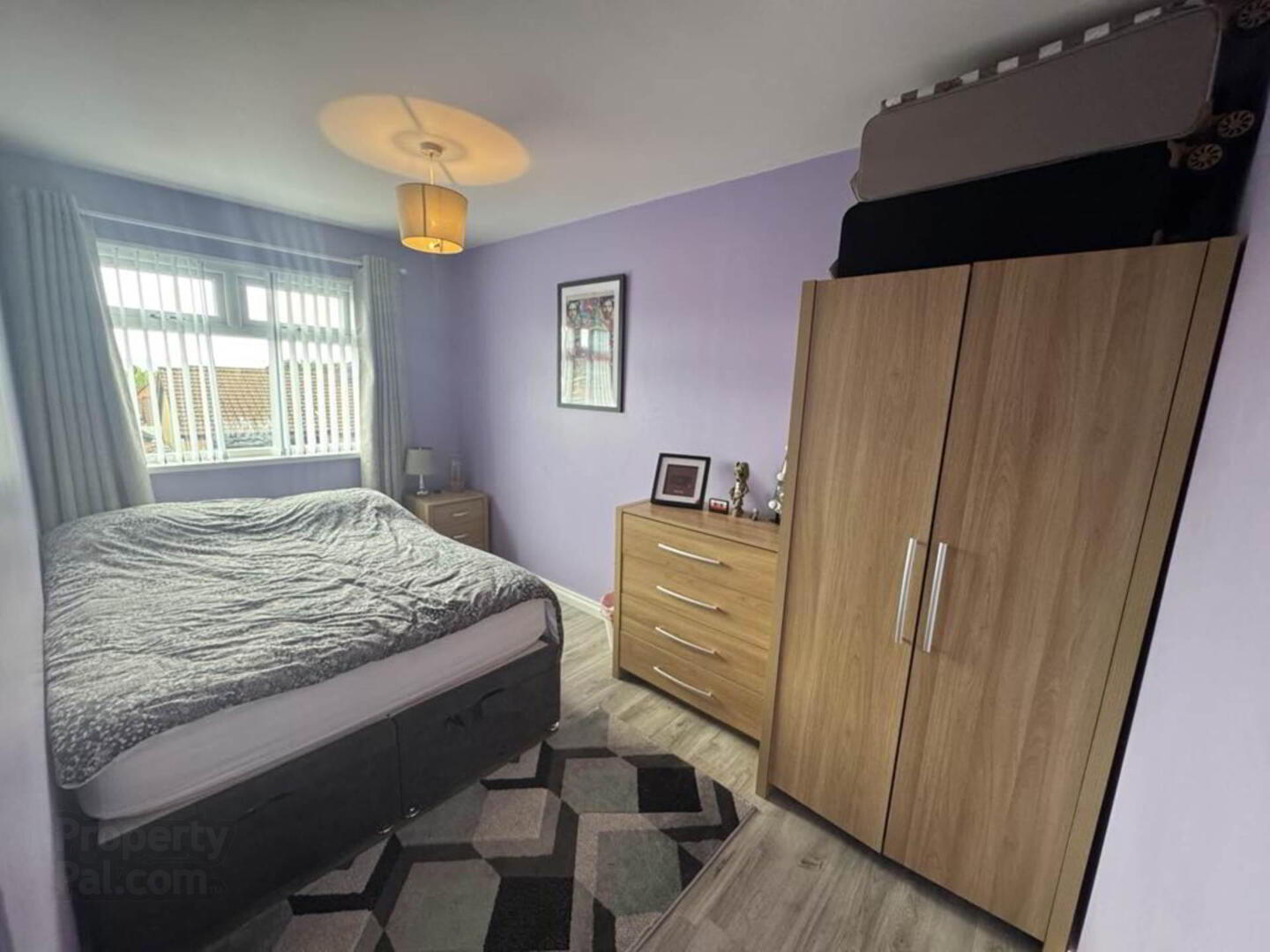 12 Leicester Park 9 of 18