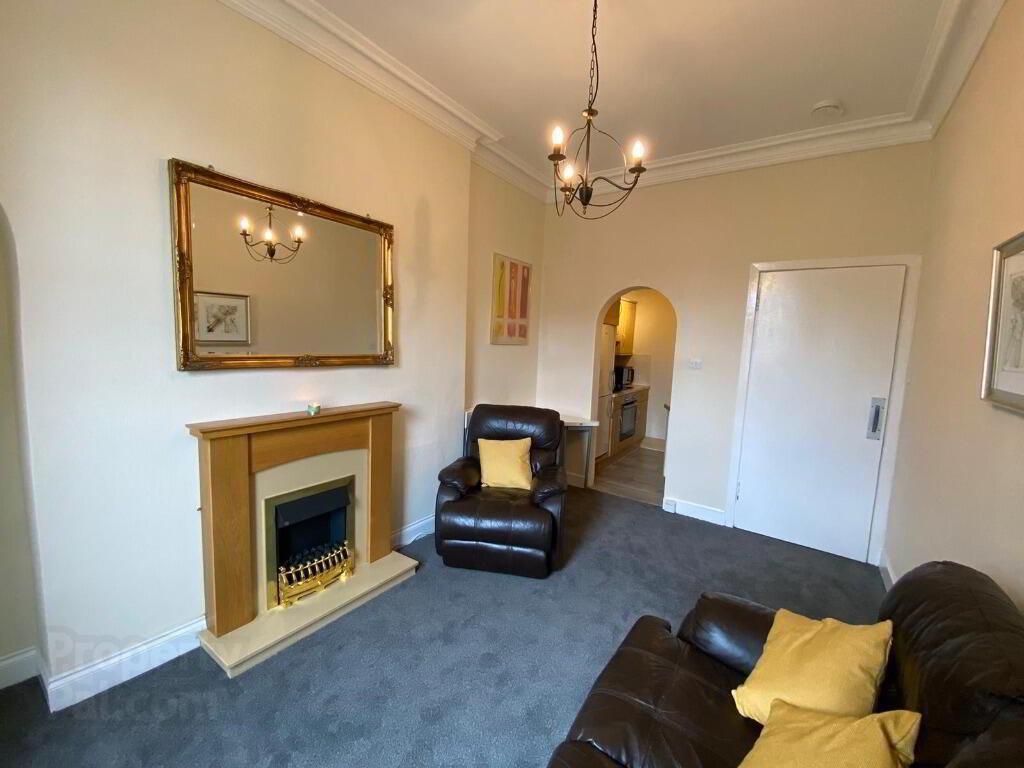 105 St Leonards Street 5 of 12