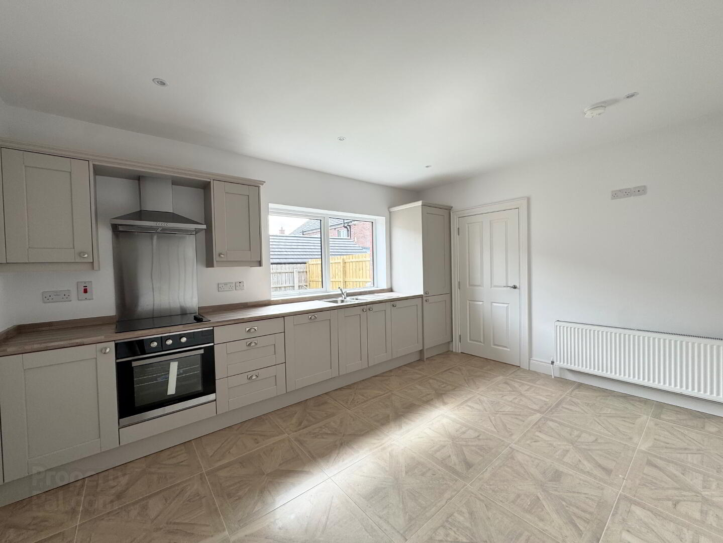 48 Edenderry Drive 7 of 23