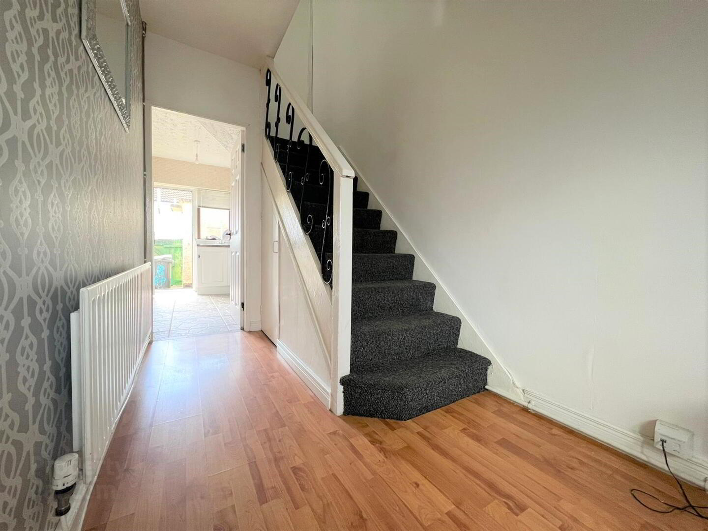 property description image