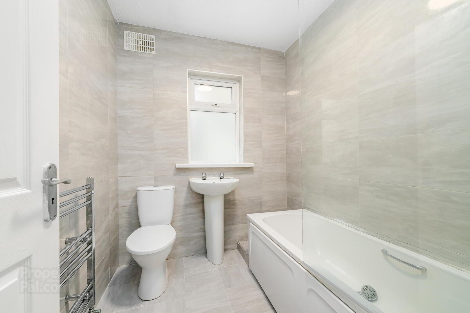 15 Oldcourt View 11 of 23