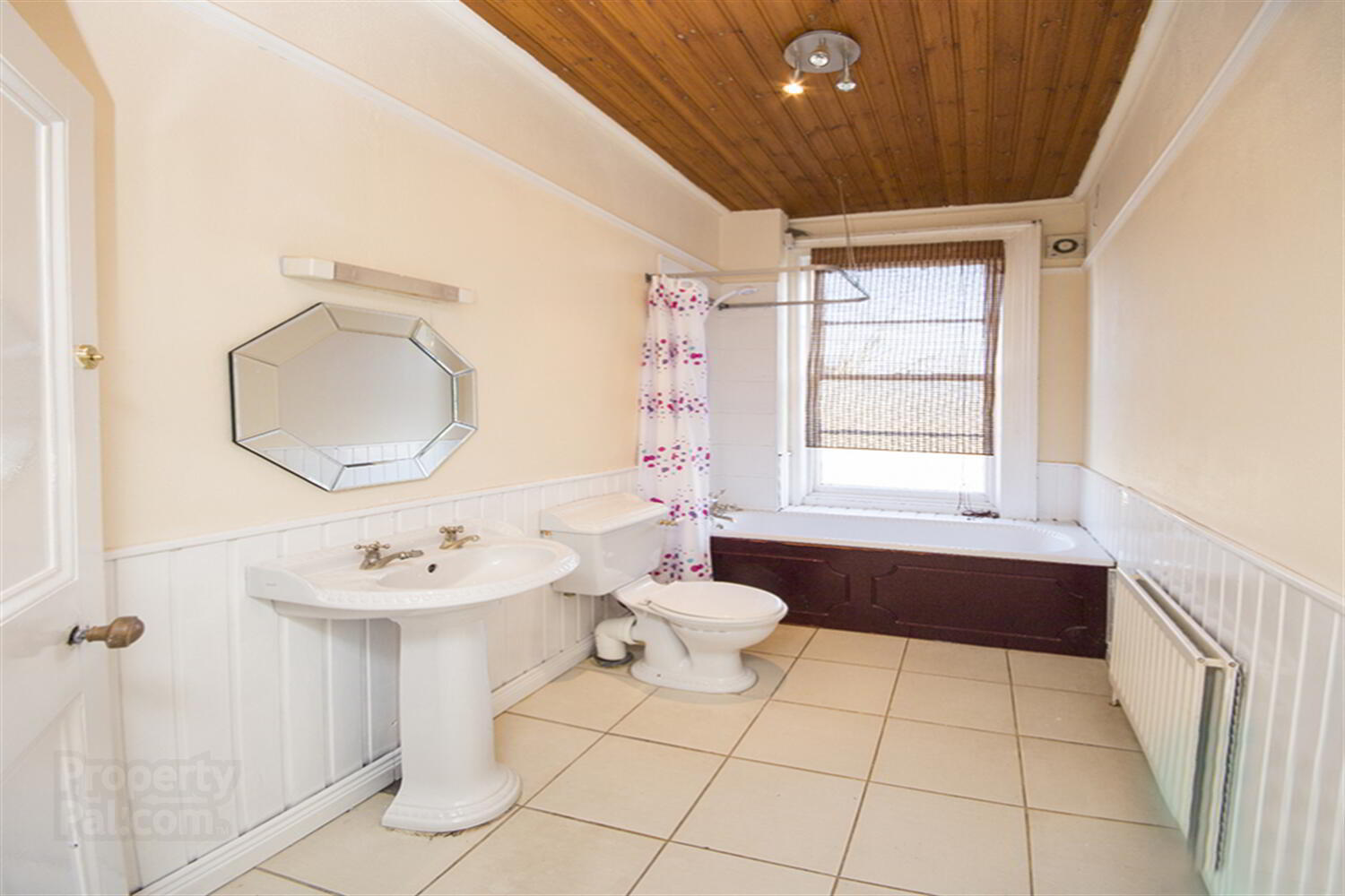 Room 1, 270b Antrim Road 3 of 4