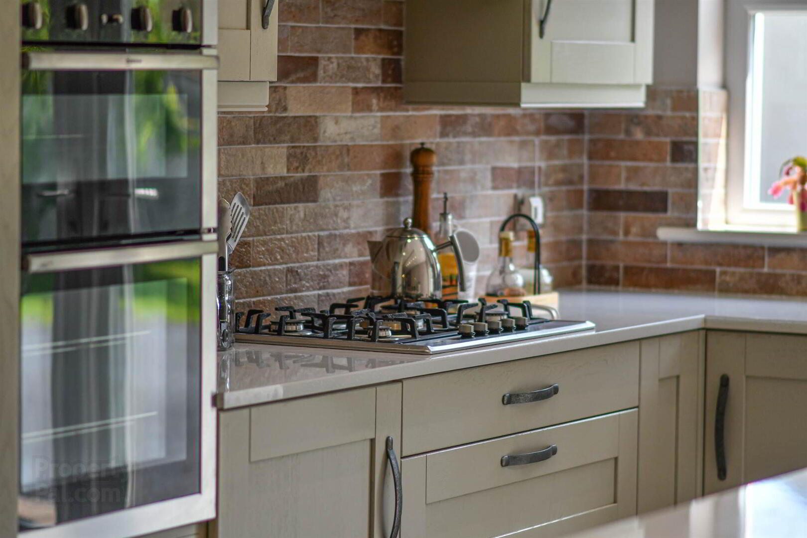 63 Strangford Road 10 of 51