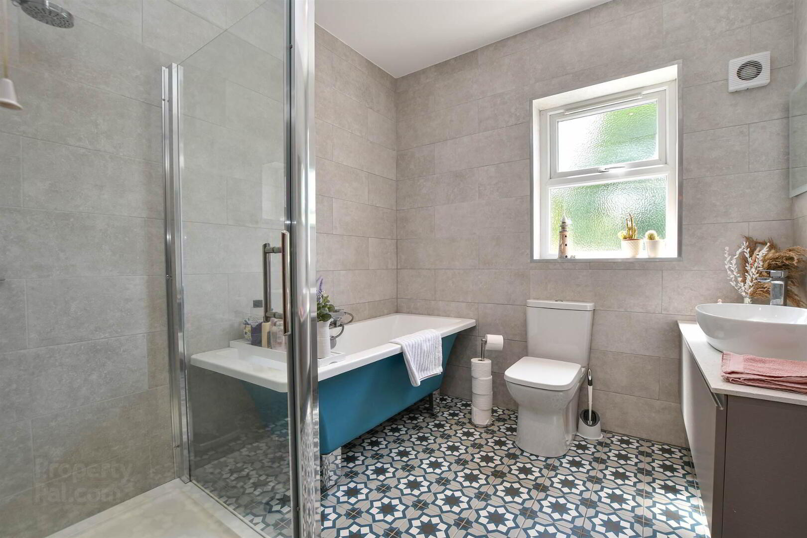 63 Strangford Road 19 of 51
