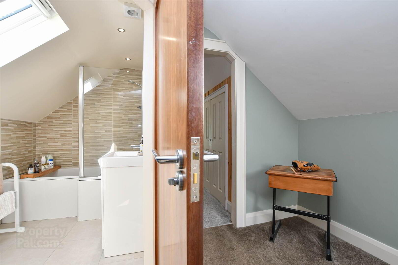 63 Strangford Road 39 of 51