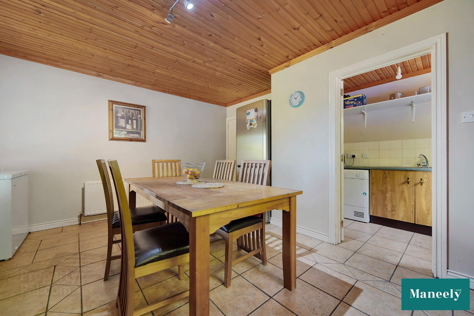 6 Willow Close 17 of 37
