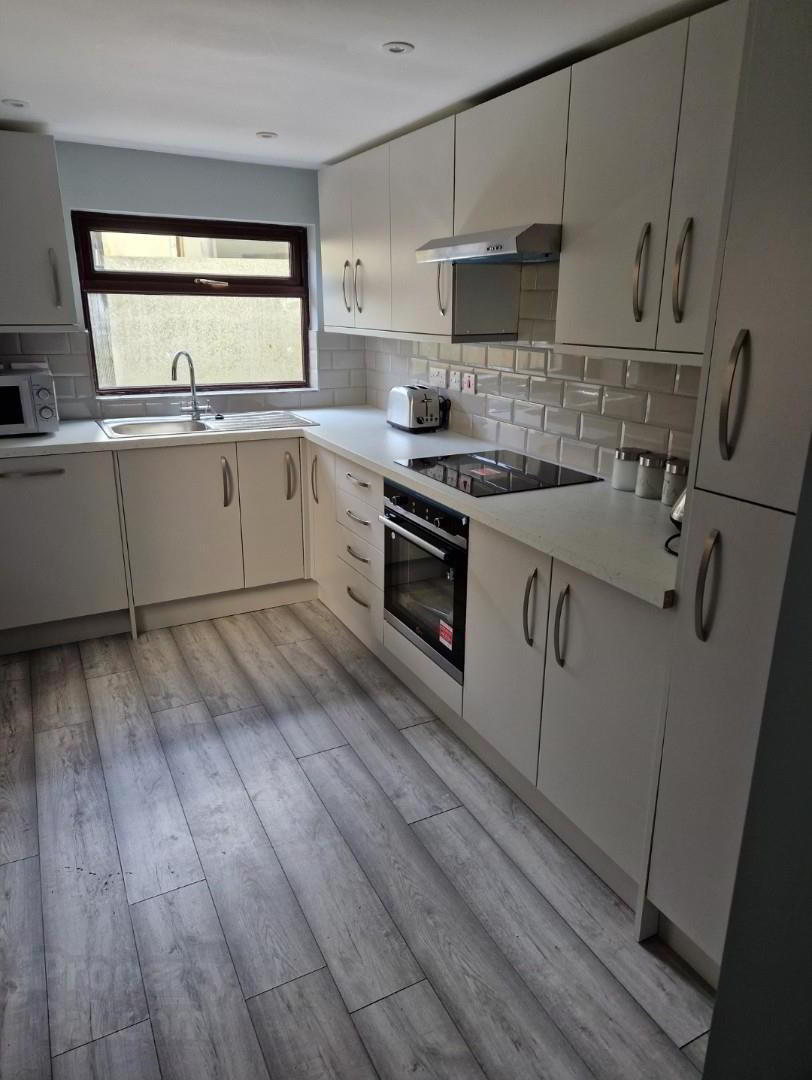Rm 1,2,3, 13 Belfast Road 4 of 9