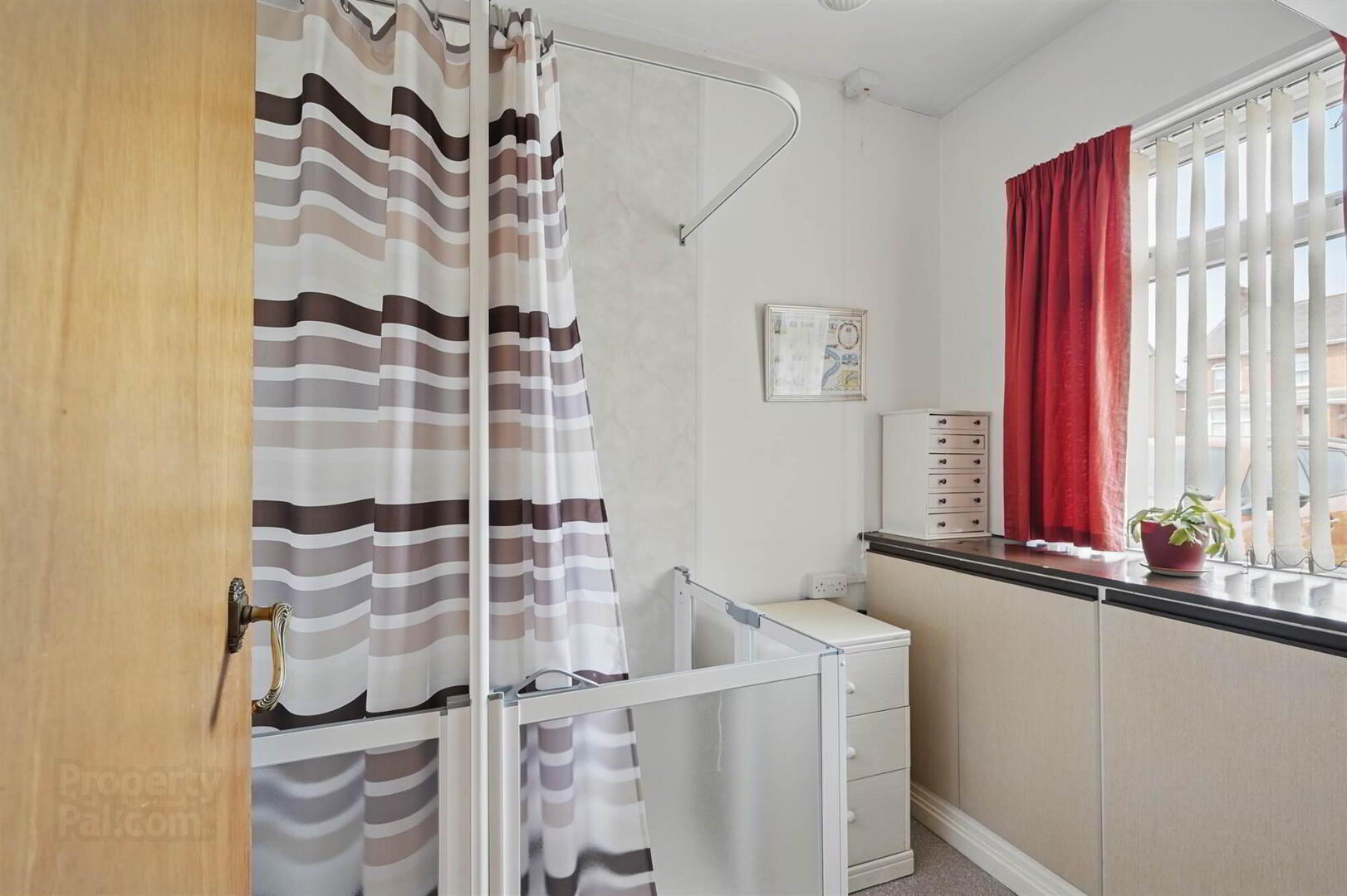 253 Holywood Road 11 of 19