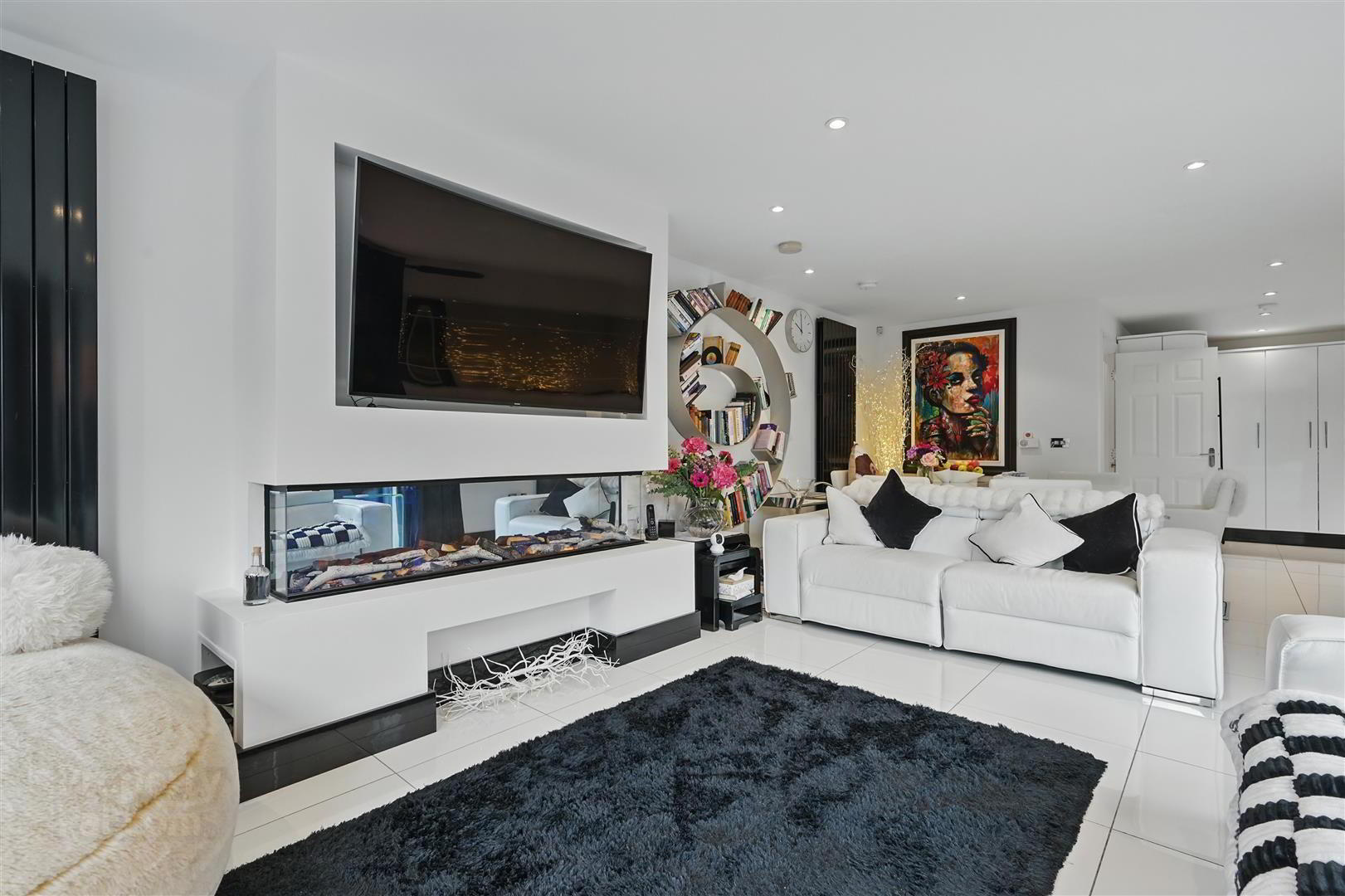 16a Myrtlefield Park 9 of 24