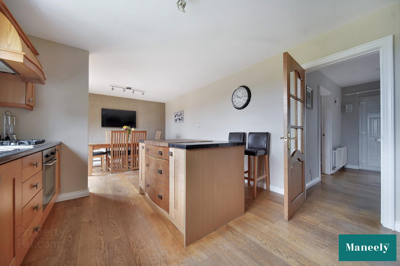 7 Forthill Rise 14 of 40