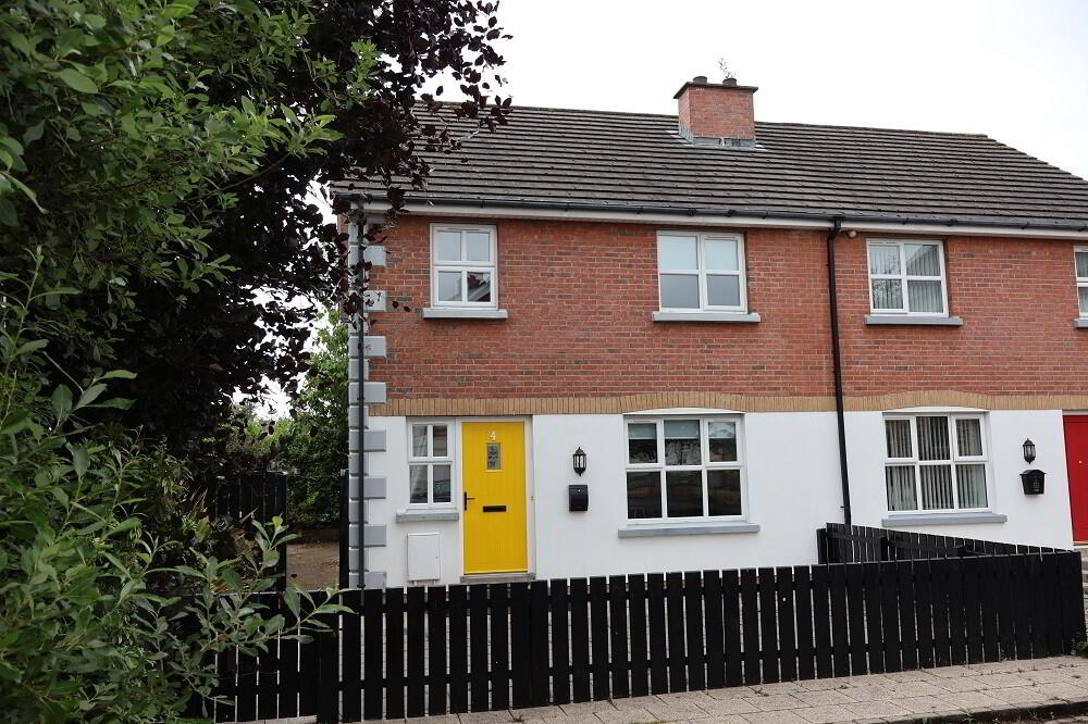 4 Boucher Close 1 of 11