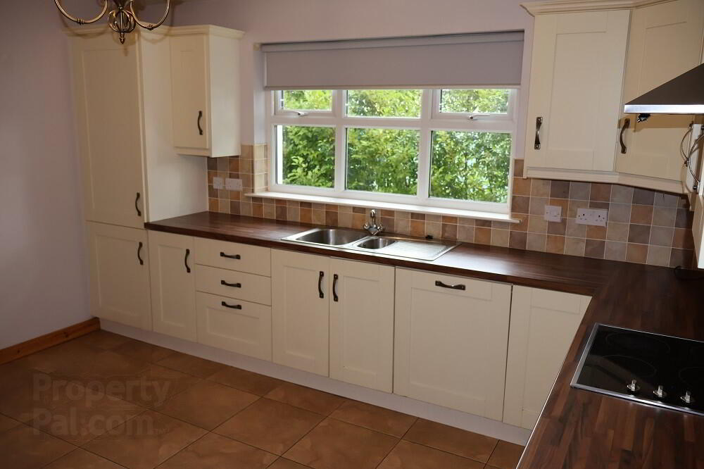 4 Boucher Close 5 of 11