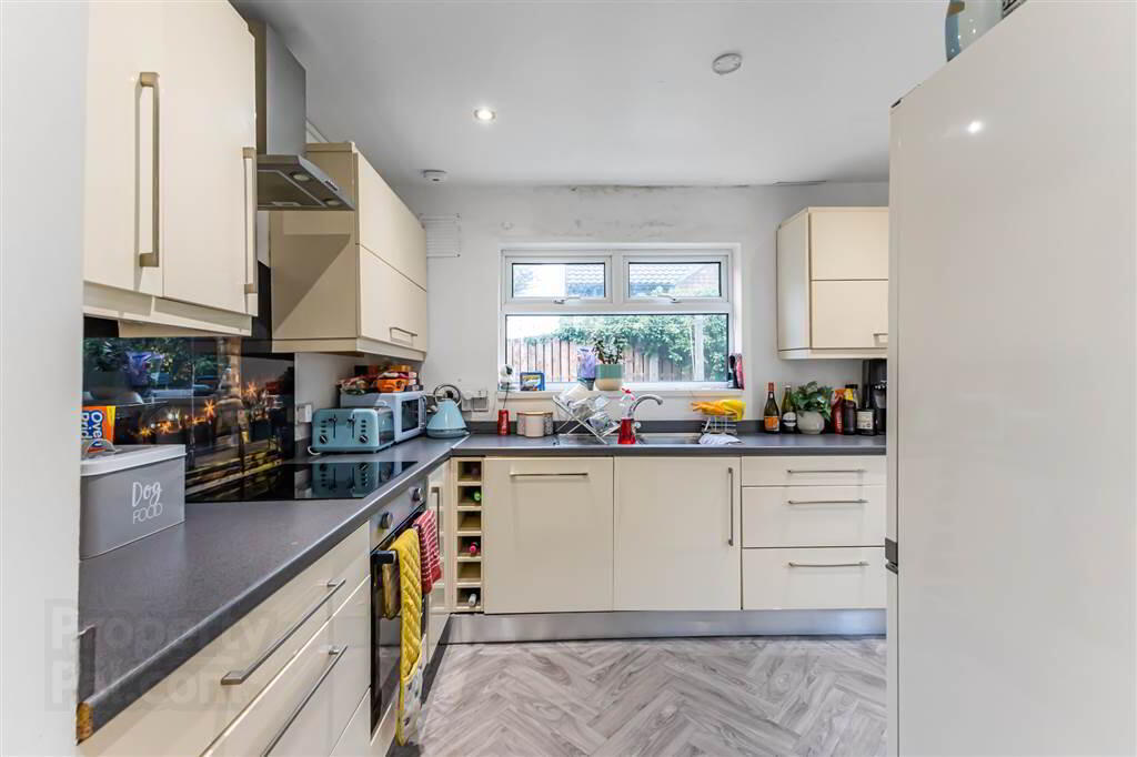 6 Annadale Drive 6 of 18