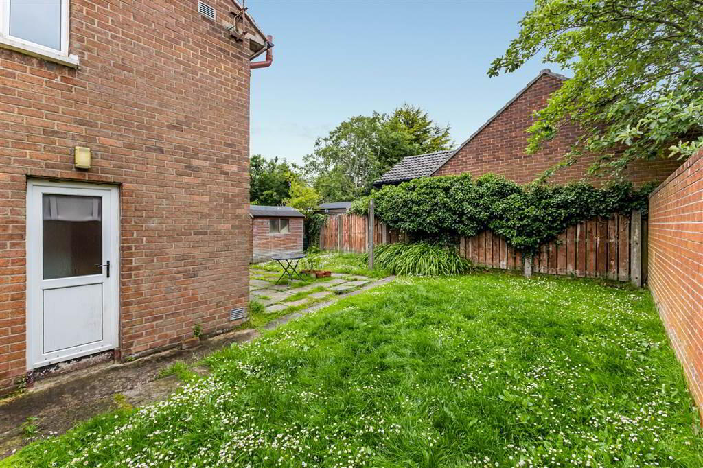 6 Annadale Drive 16 of 18