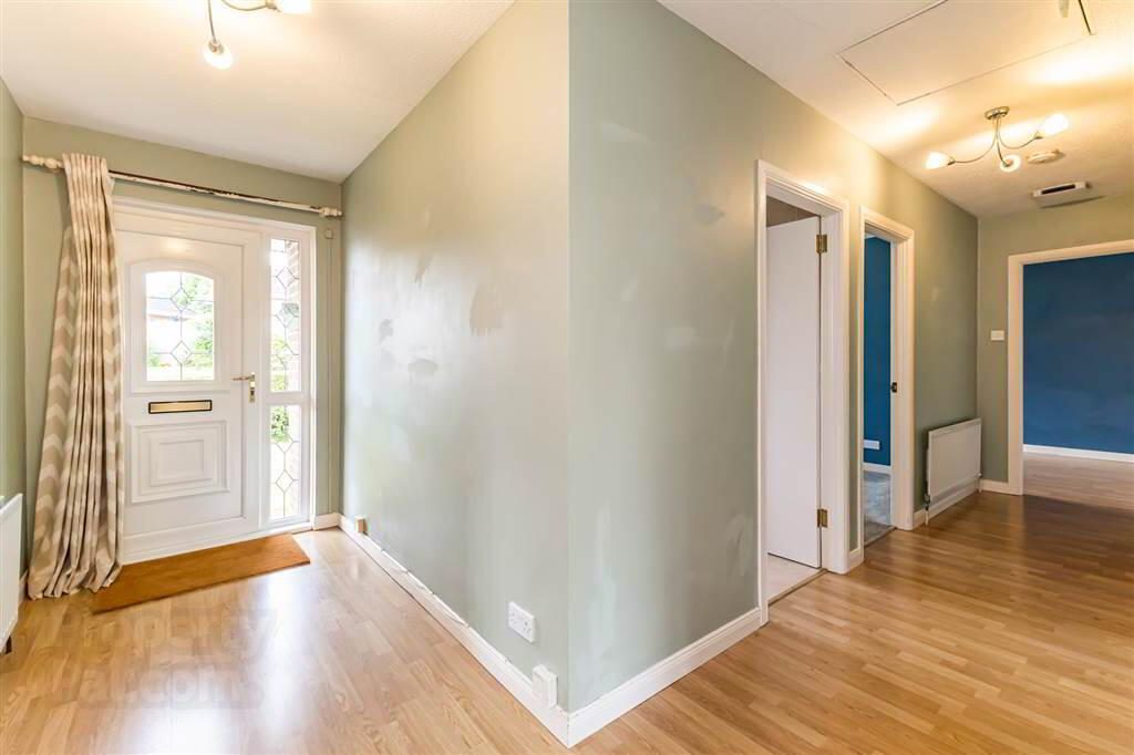 15 Traherne Gardens 5 of 27