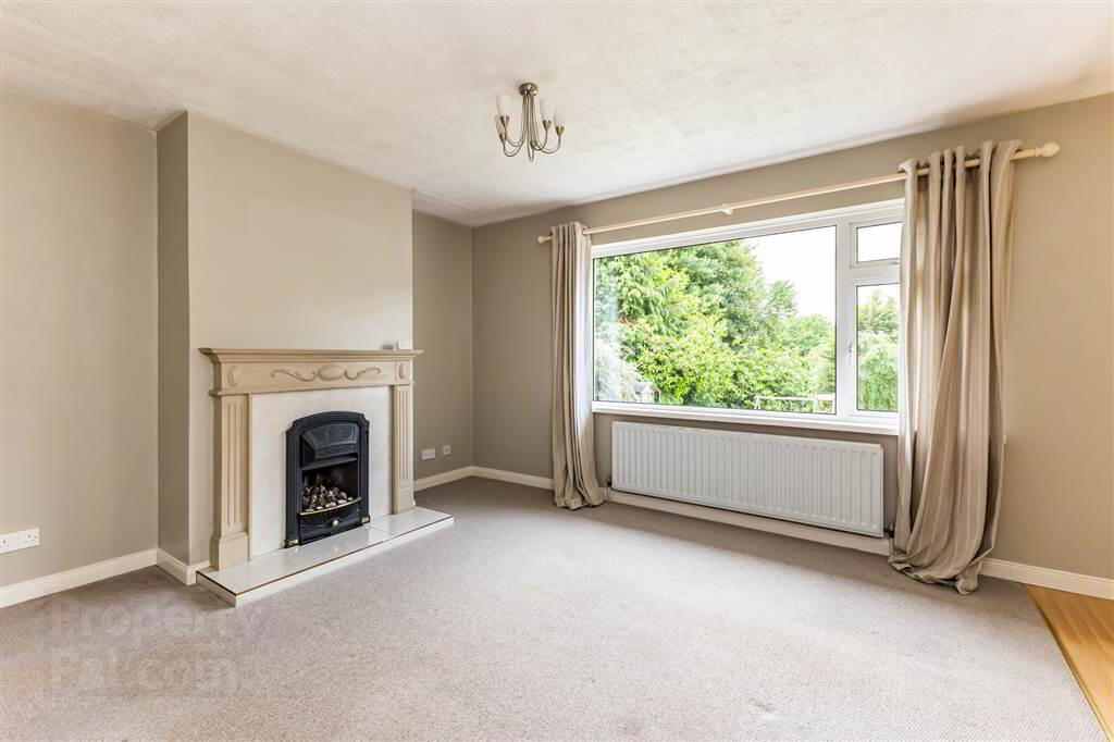 15 Traherne Gardens 6 of 27