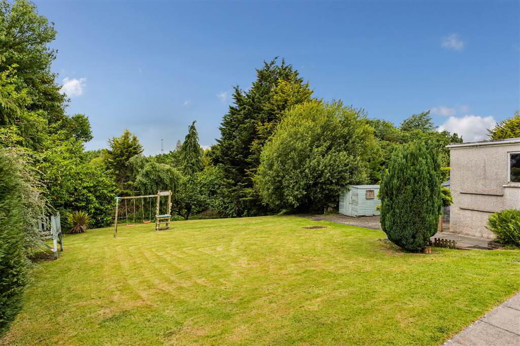 15 Traherne Gardens 23 of 27