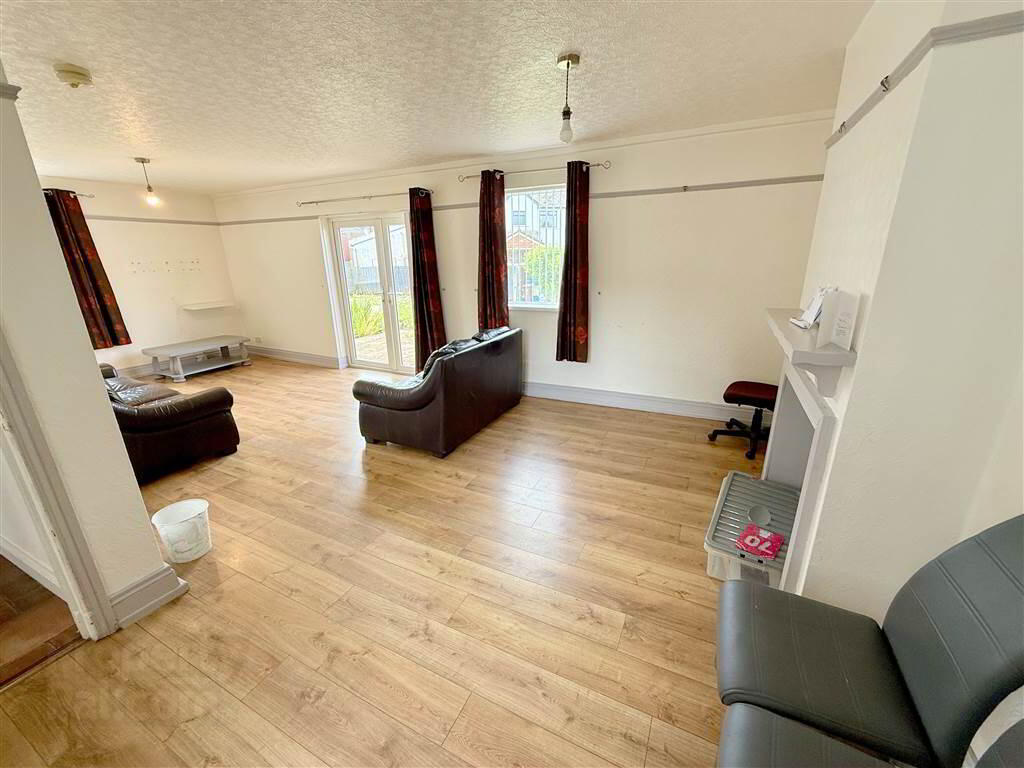 12 Lissan Close 3 of 17