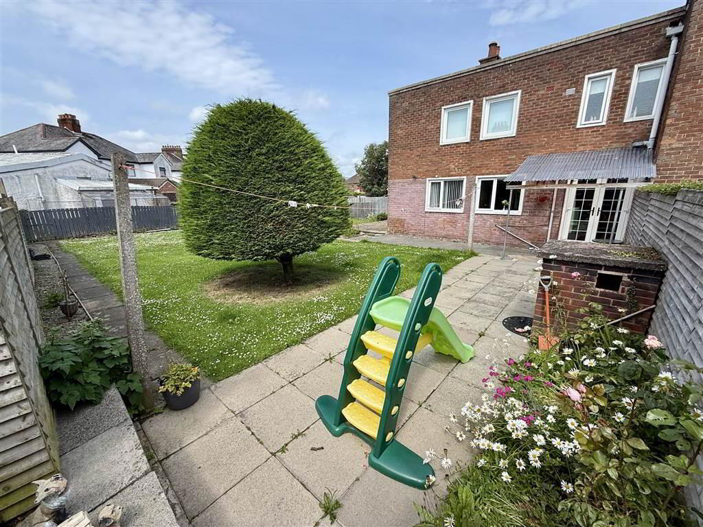 12 Lissan Close 14 of 17