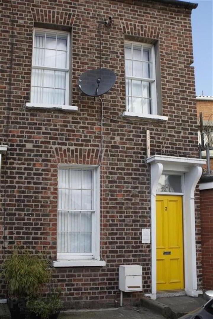 3 College Place North 1 of 11