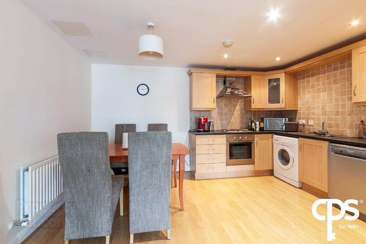 12 Shaftesbury Court 6 of 13