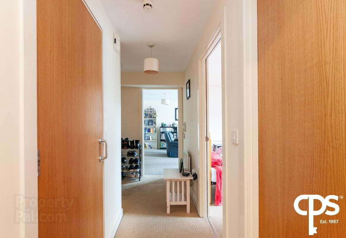 12 Shaftesbury Court 7 of 13