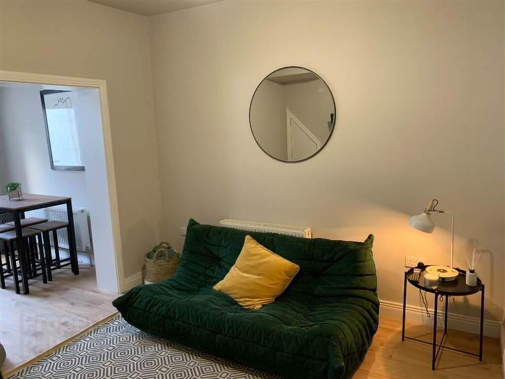 144 Connsbrook Avenue ( Room 5) 4 of 8
