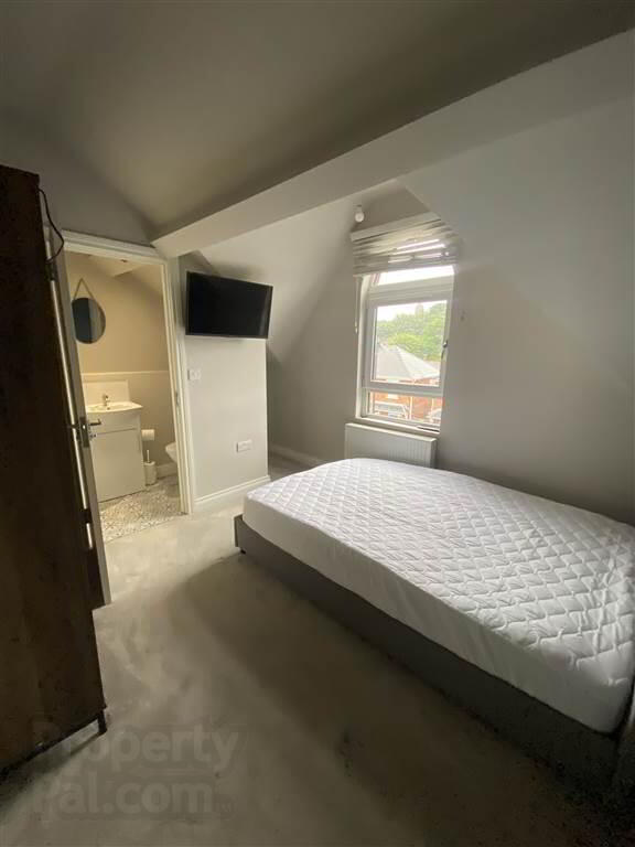 144 Connsbrook Avenue ( Room 5) 8 of 8