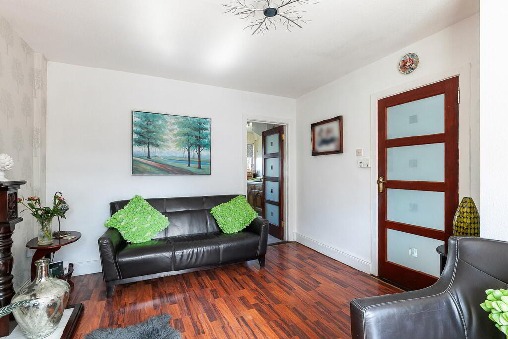 84 Lisavon Street 5 of 22