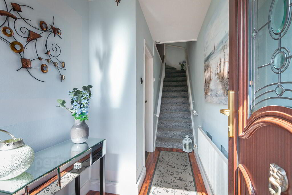 84 Lisavon Street 3 of 22