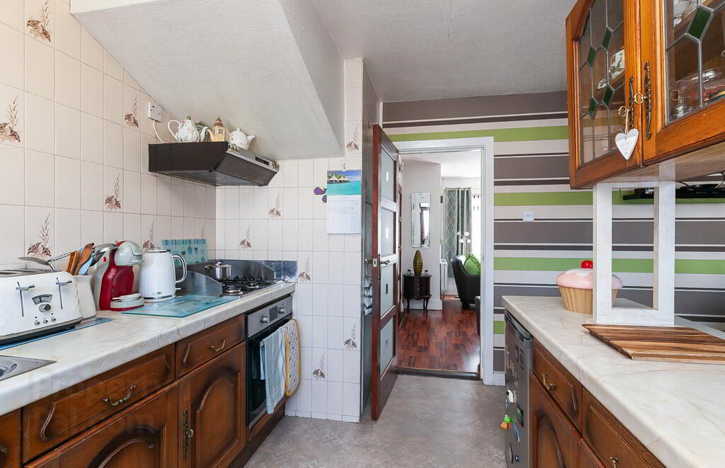 84 Lisavon Street 7 of 22