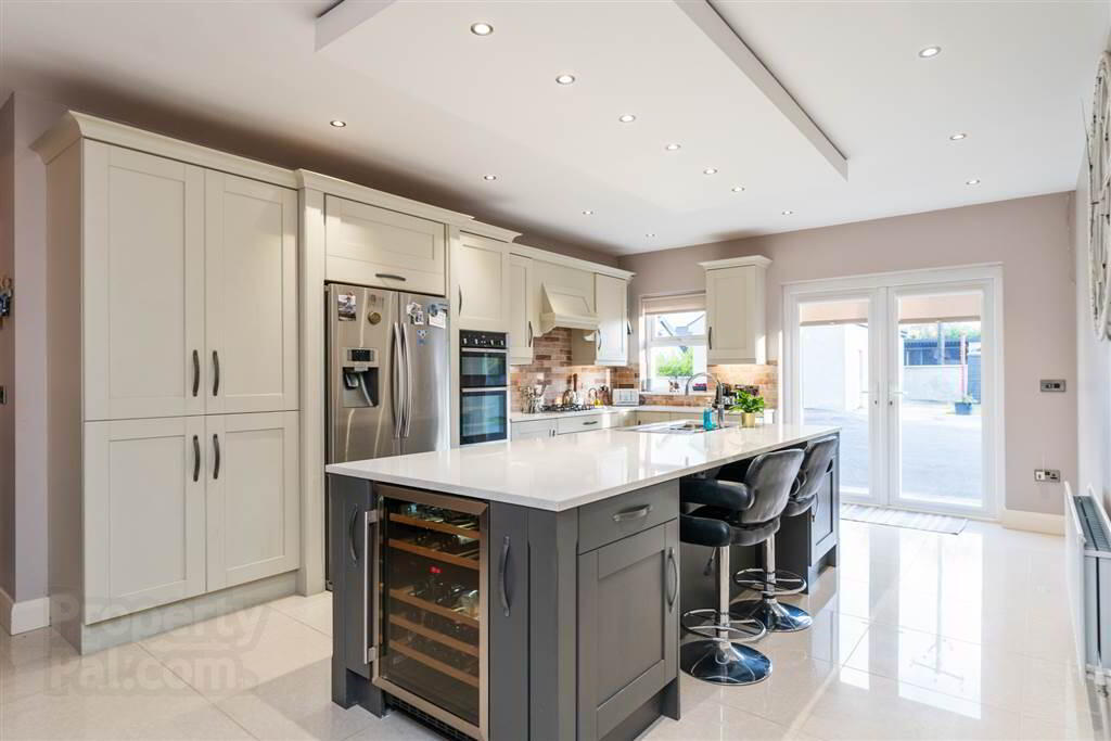 63 Strangford Road 4 of 21