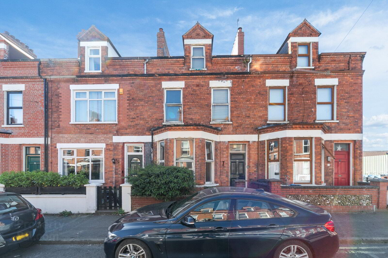 32 Rossmore Avenue 1 of 14