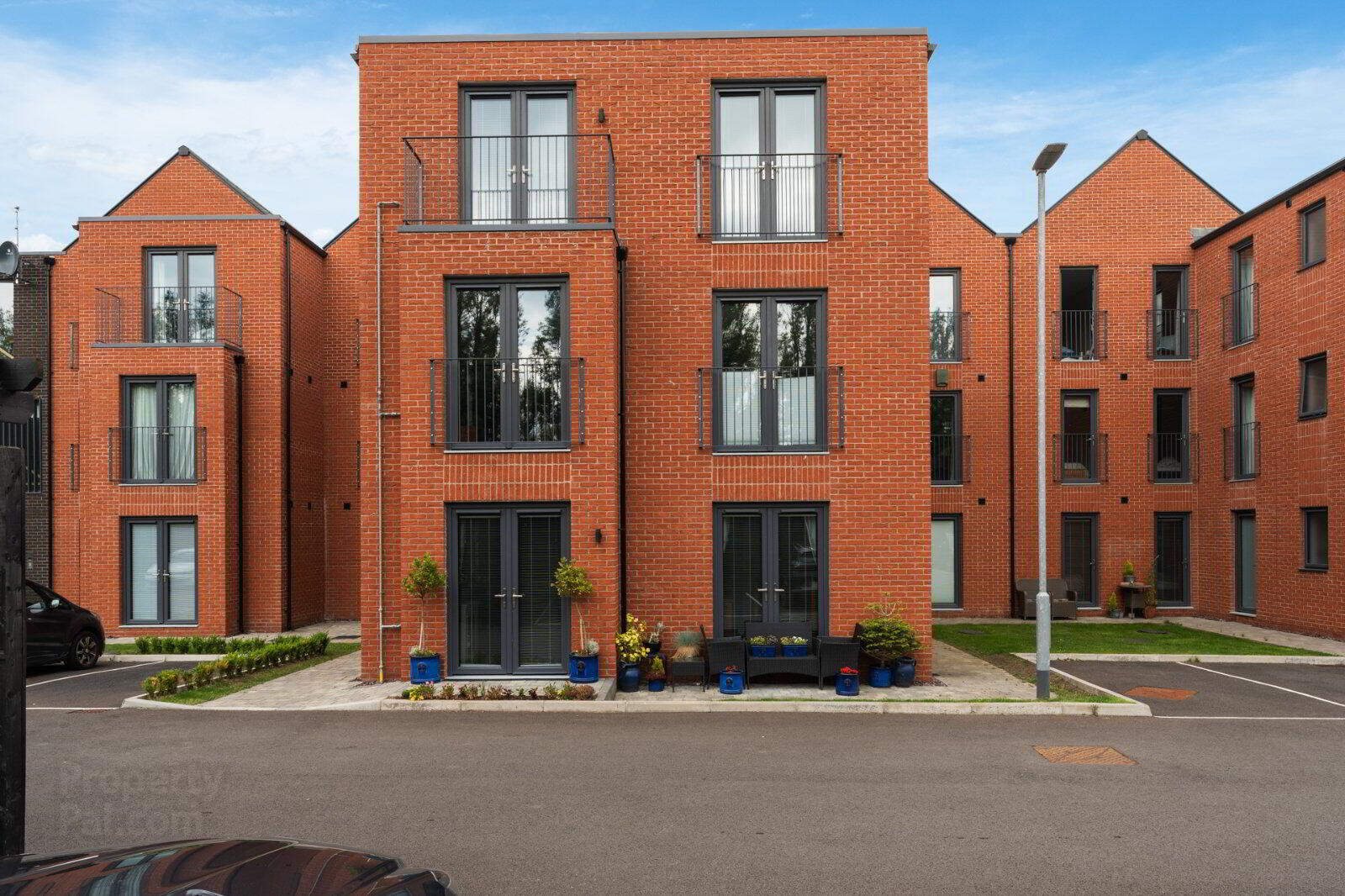 property description image
