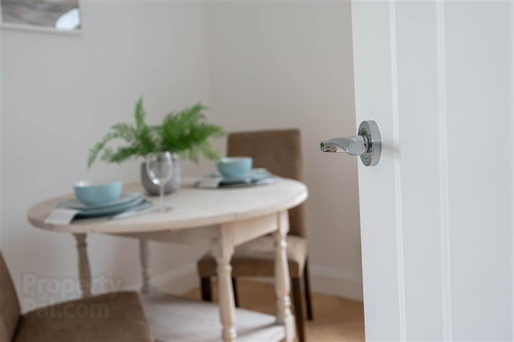 13 Upper Princes Street 9 of 32