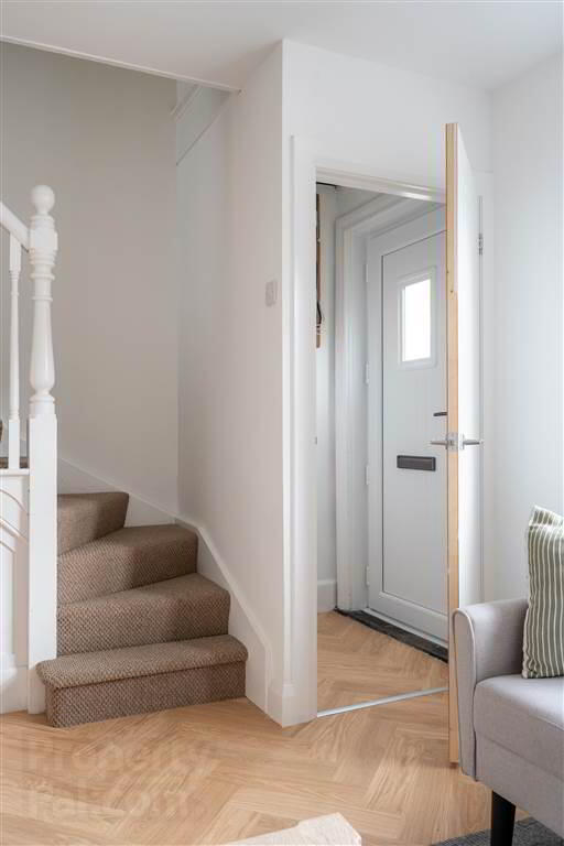 13 Upper Princes Street 3 of 32