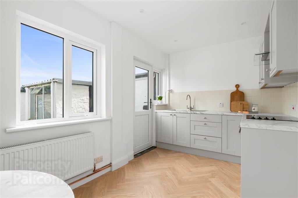 13 Upper Princes Street 10 of 32