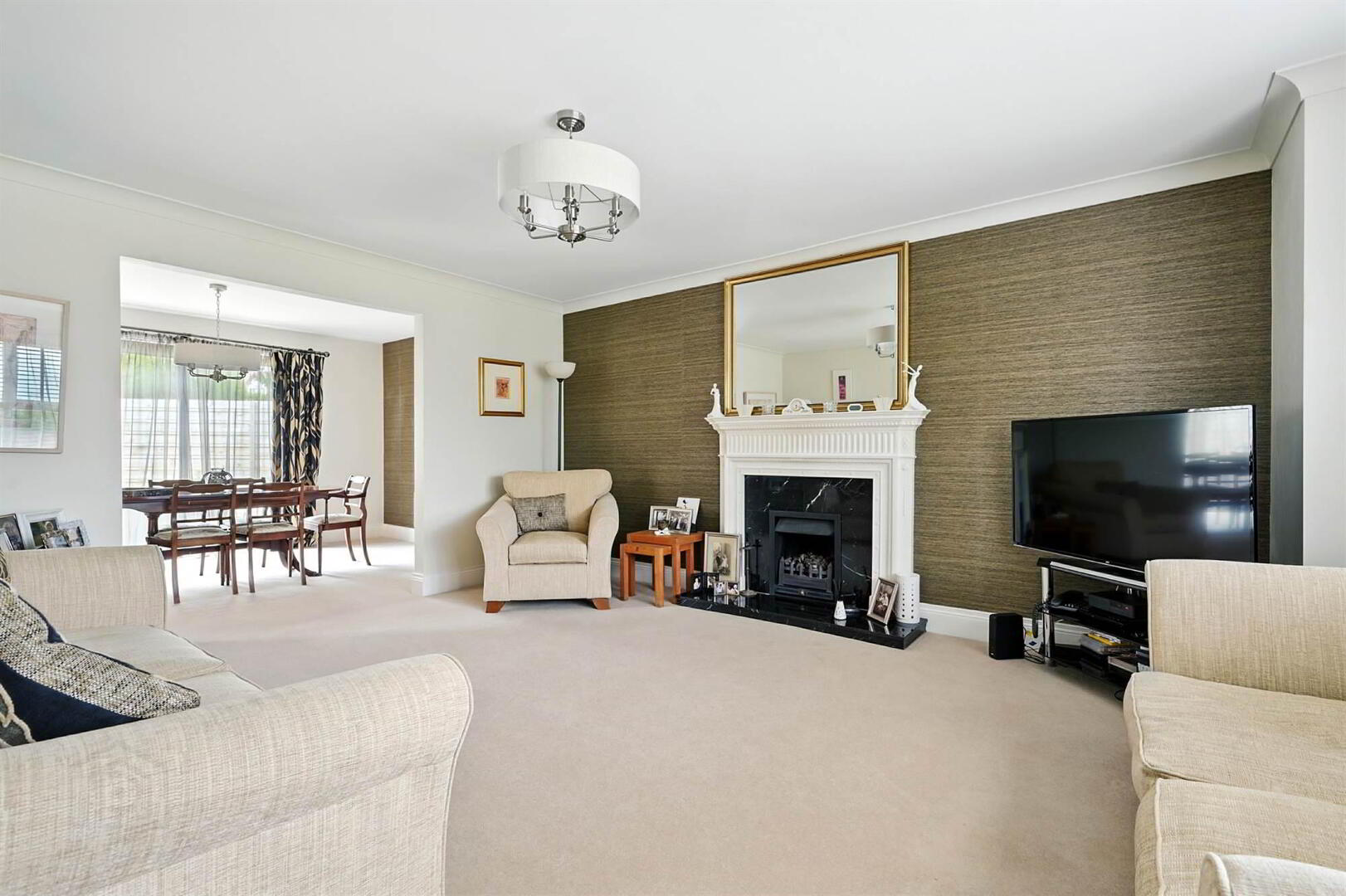 32 Meadowbank 7 of 30
