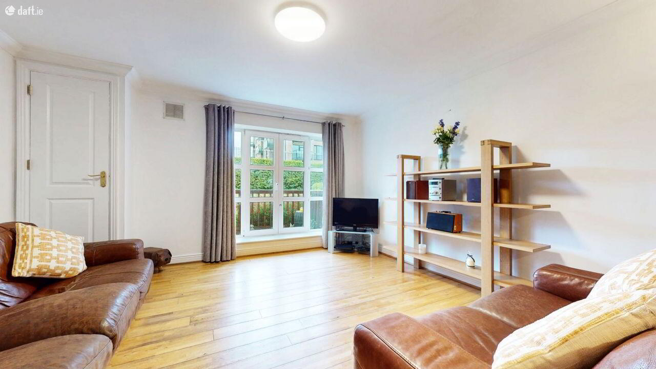 Apartment 15 Station Court 8 of 21